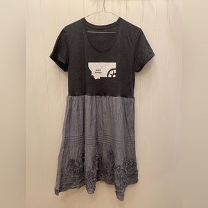 SOLD Helena, MT state T-shirt paired with chambray rough edge motif skirt